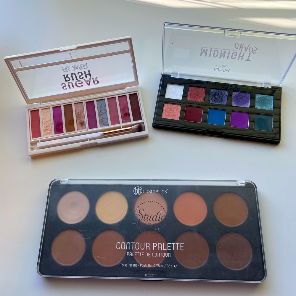Eyeshadow and Contour Makeup Bundle